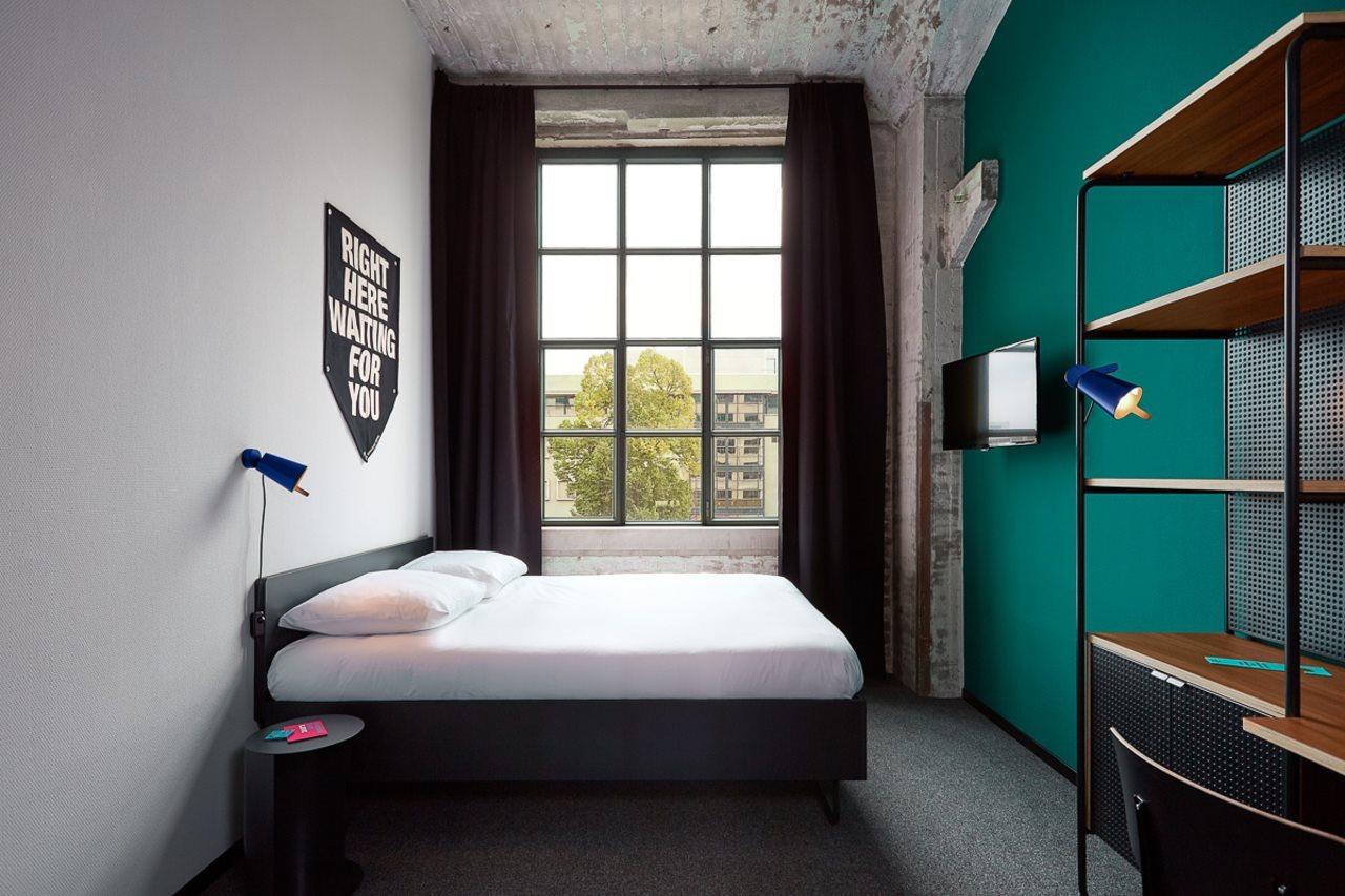 The Social Hub Maastricht Hotel Екстериор снимка