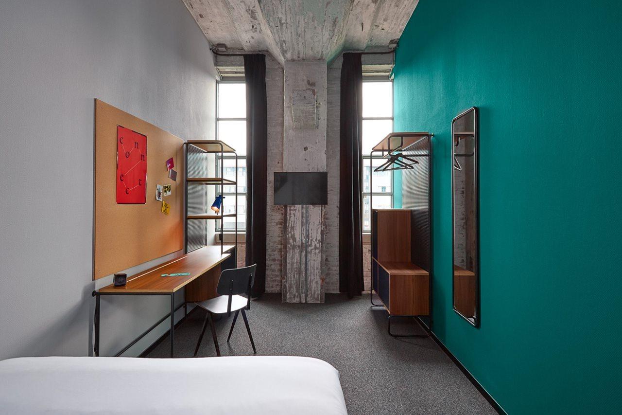 The Social Hub Maastricht Hotel Екстериор снимка
