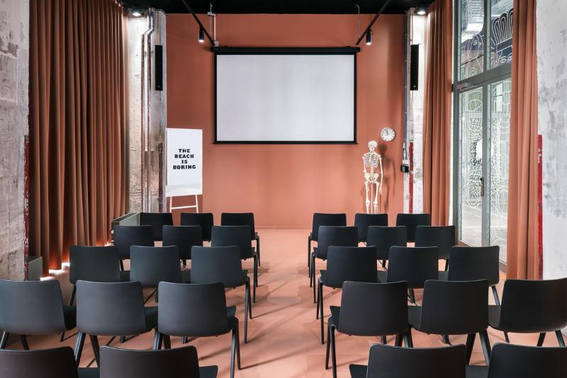 The Social Hub Maastricht Hotel Екстериор снимка