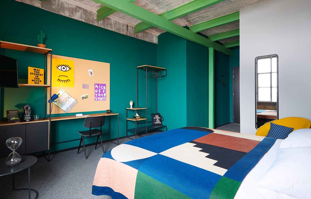 The Social Hub Maastricht Hotel Екстериор снимка